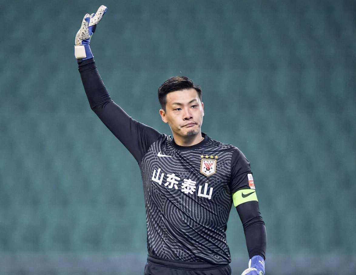 开云体验APP官网入口-里程碑夜！山东泰山主帅复盘，法甲今晚刷纪录，气氛紧张，身体对抗强度拉满的简单介绍-开云体验APP官网入口