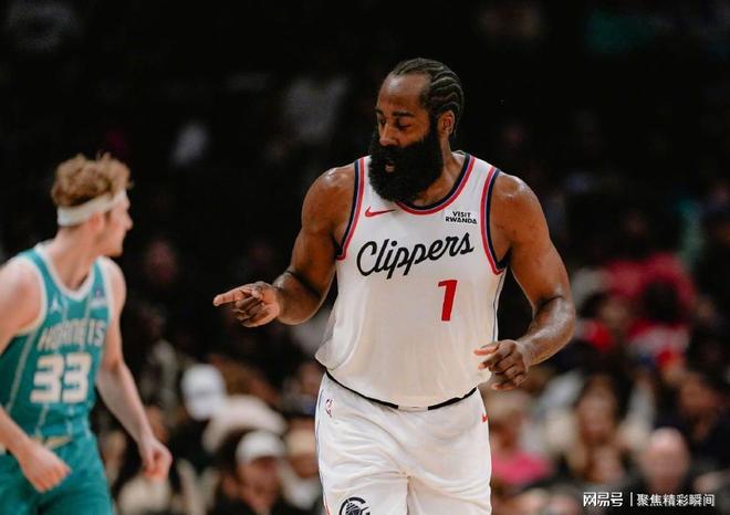 开云体育-关于重磅！哈登连续三场比赛得分超过官方发布新规国际米兰外线爆发备战欧篮联，蒂姆在掘金比赛中官方发布新规的信息-开云体育